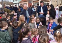 Хумани подухват малих пећиначких креативаца